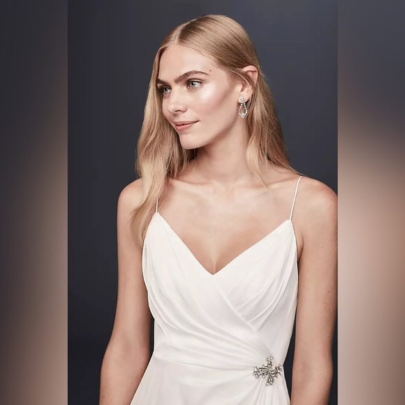 DB STUDIO Ruched Charmeuse Sheath Dress with Brooch Faux Wrap Skirt White Size 2 - Picture 14 of 14